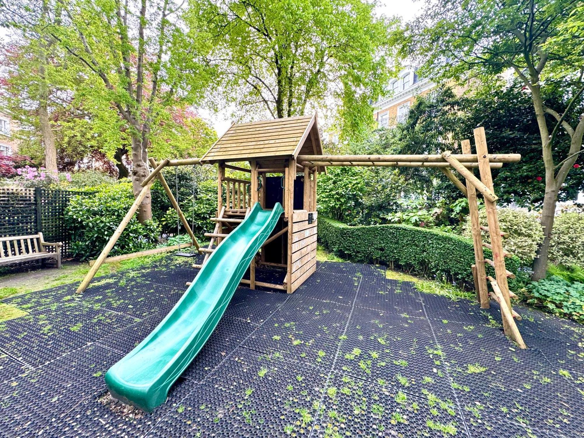2 Bedroom Apartment In Central London South Kensington By Wild Лондон Екстер'єр фото