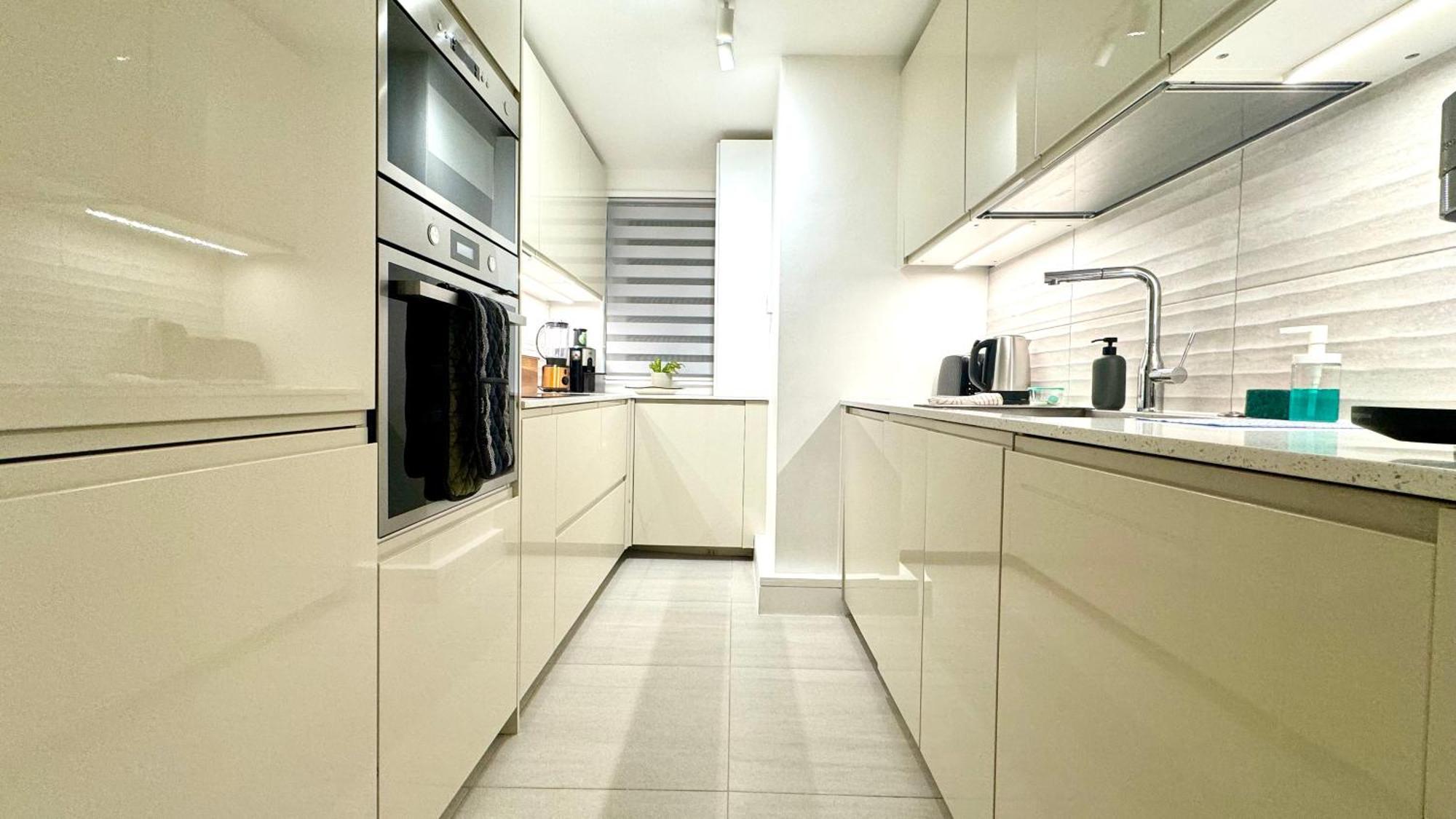 2 Bedroom Apartment In Central London South Kensington By Wild Лондон Екстер'єр фото
