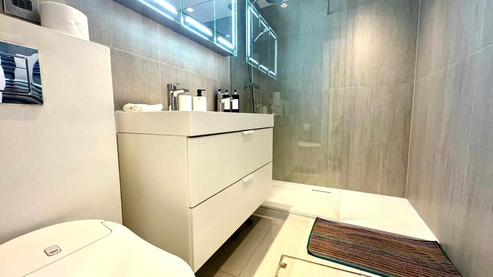 2 Bedroom Apartment In Central London South Kensington By Wild Лондон Екстер'єр фото